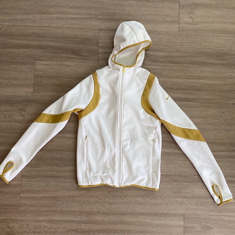 Nike Therma fit zip up with hoodie jacket size S